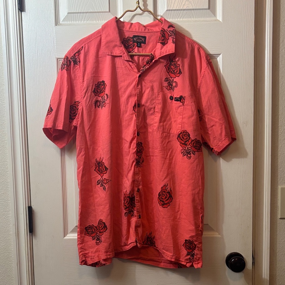Billabong Coral Short-Sleeve Button-Down Shirt with Black Rose Print
